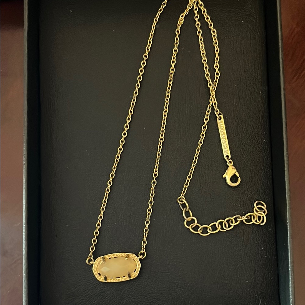 Kendra Scott Gold Pendant Necklace